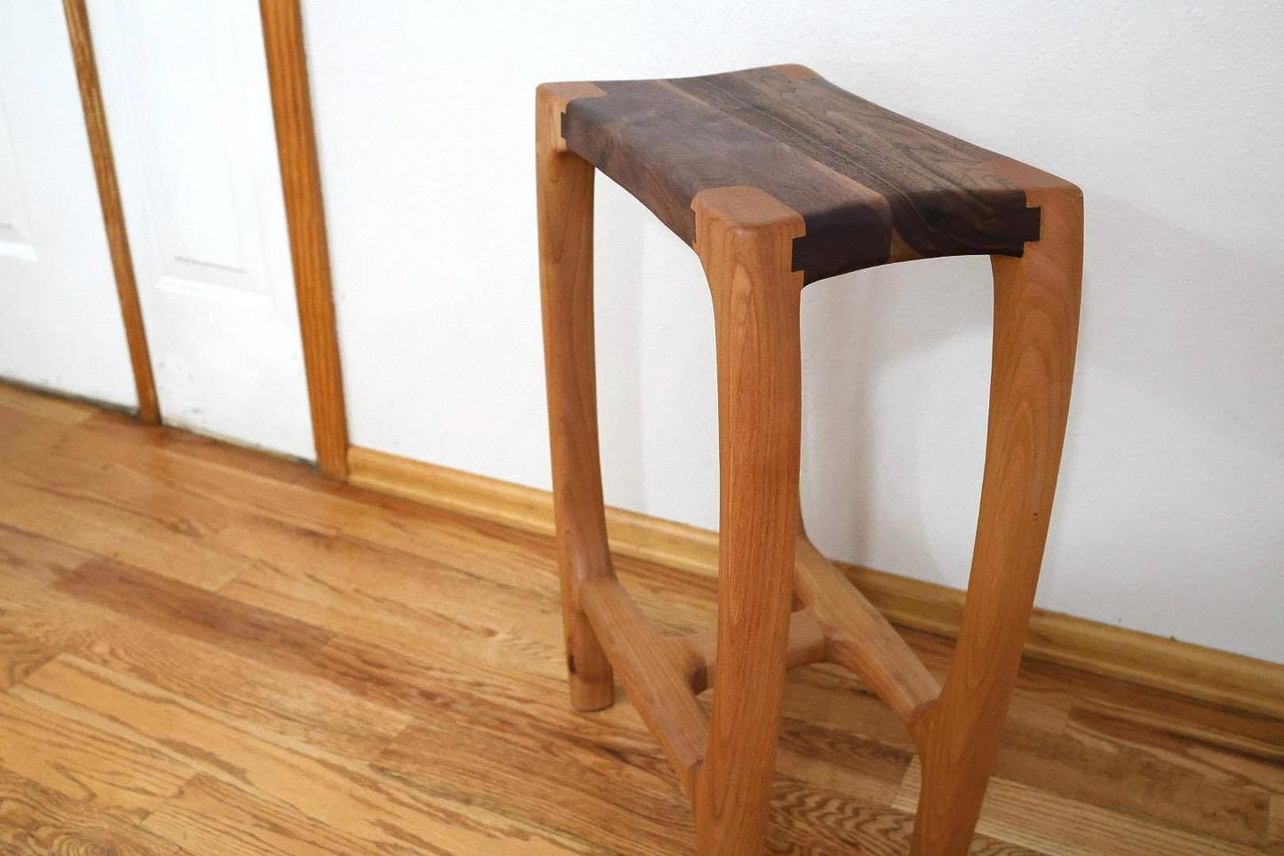Walnut Counter Stools | Alder Legs