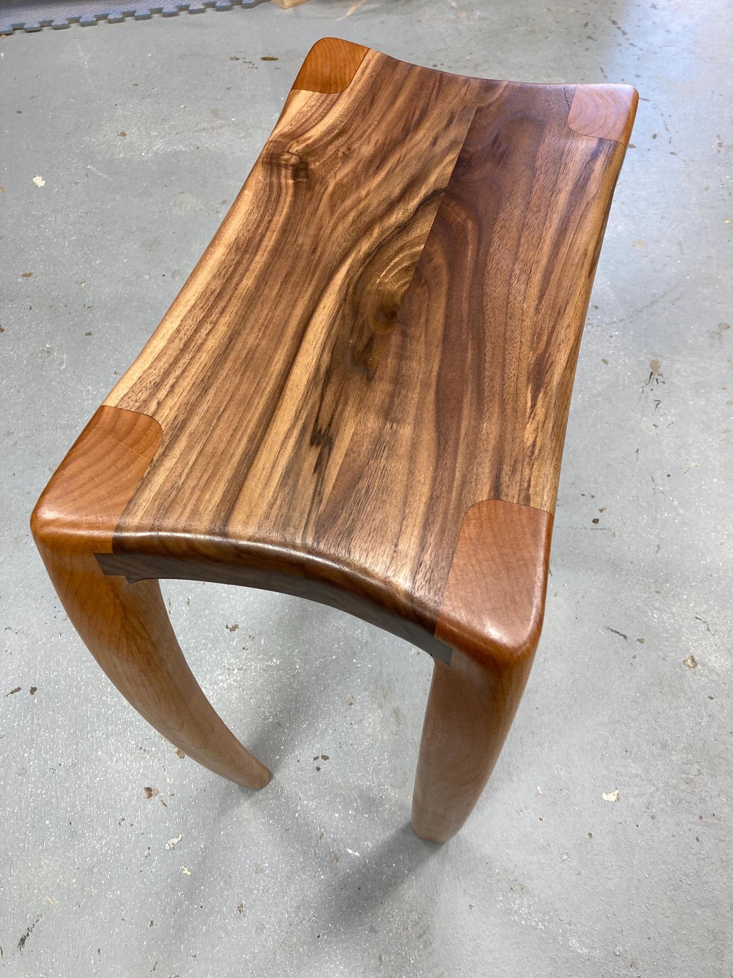 Walnut End Table | Alder Legs