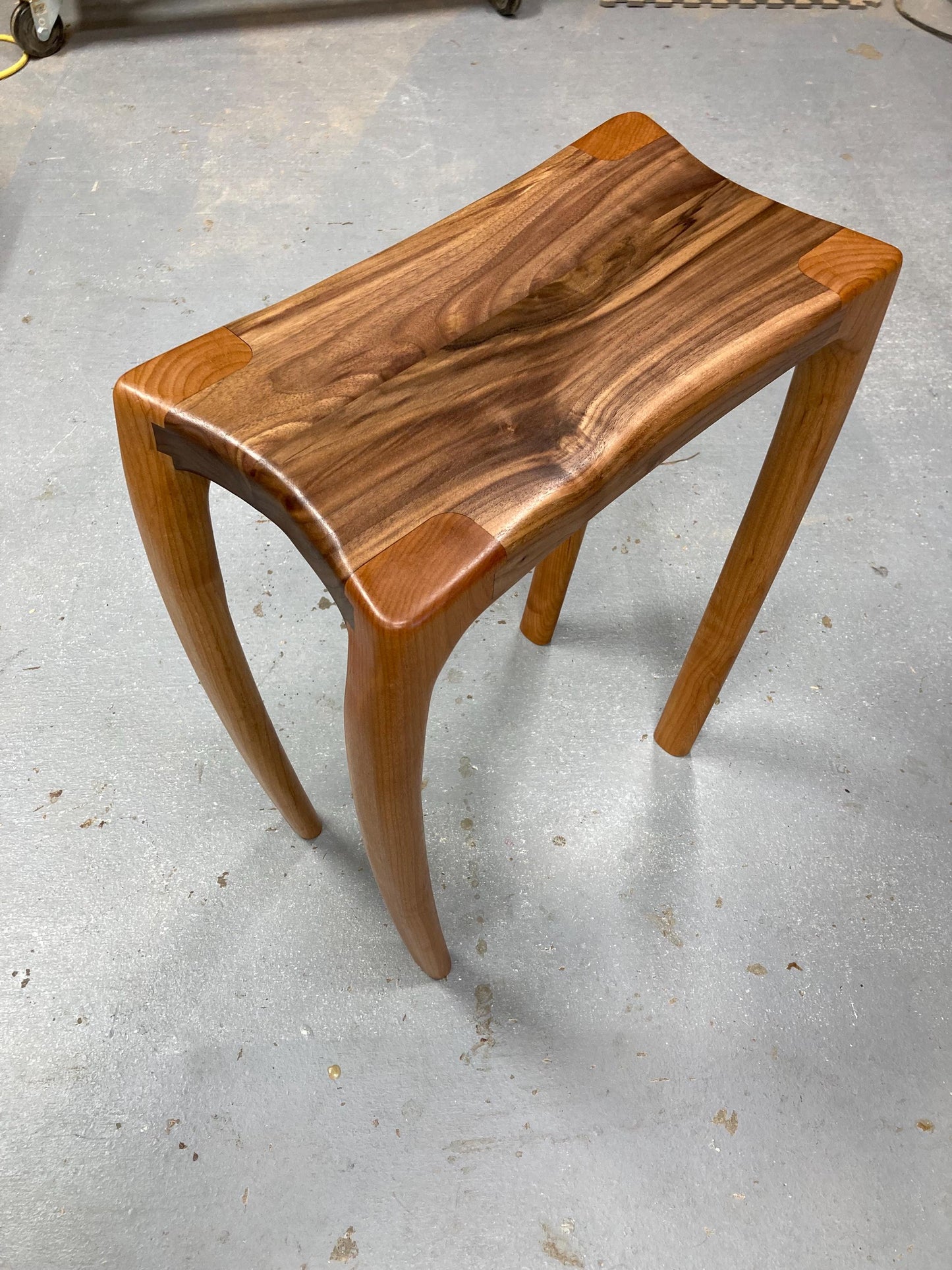Walnut End Table | Alder Legs