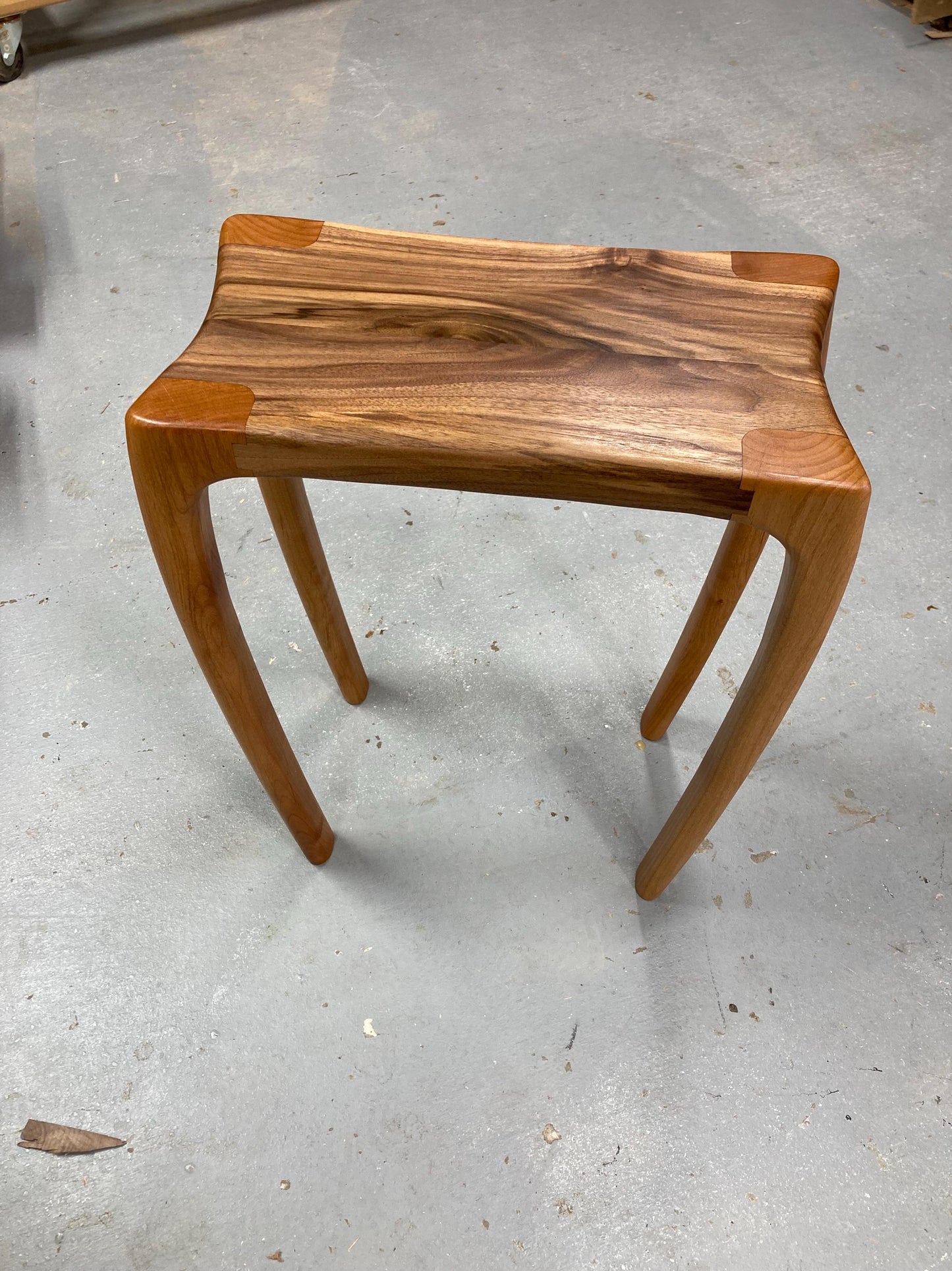 Walnut End Table | Alder Legs