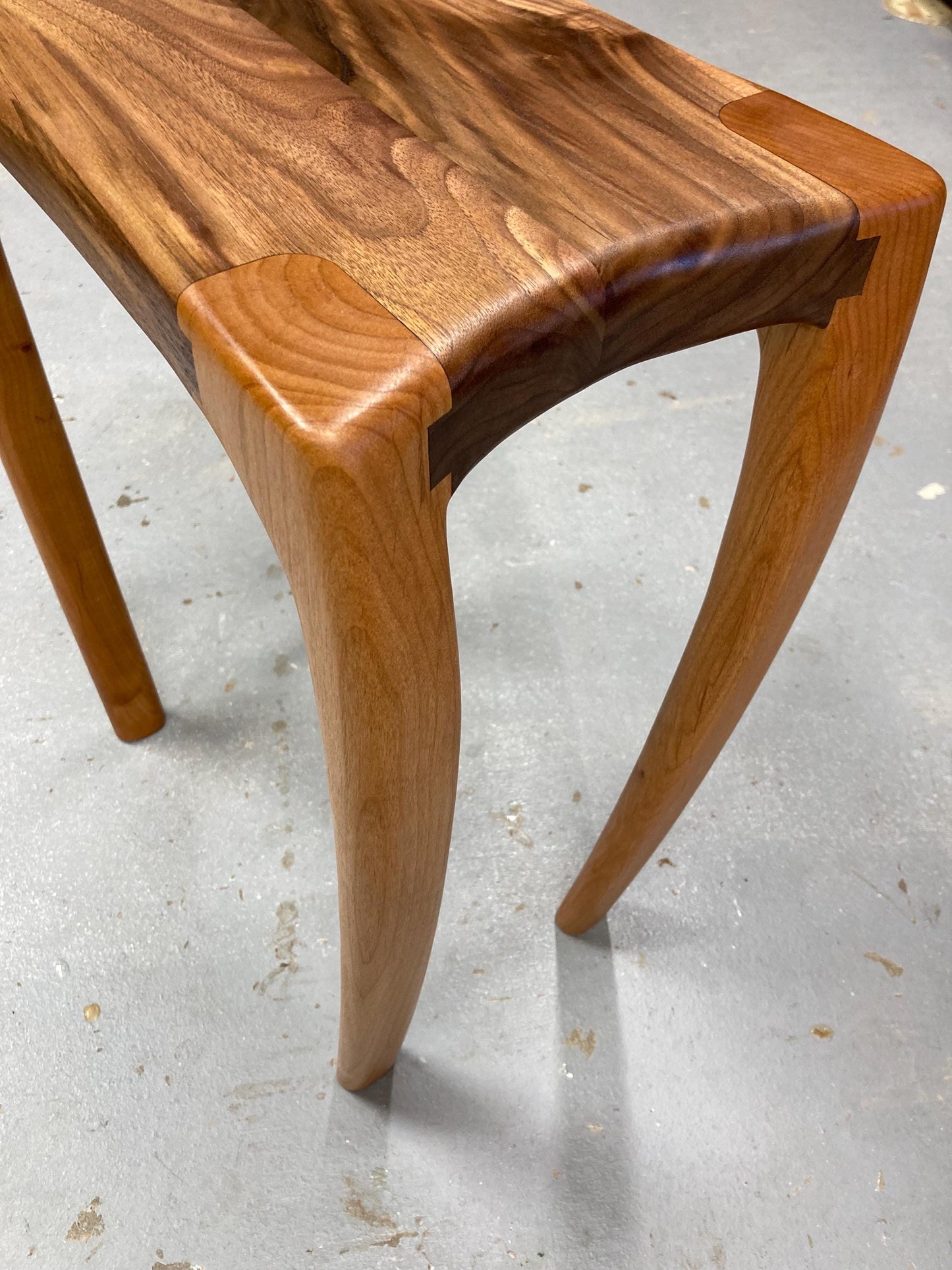 Walnut End Table | Alder Legs